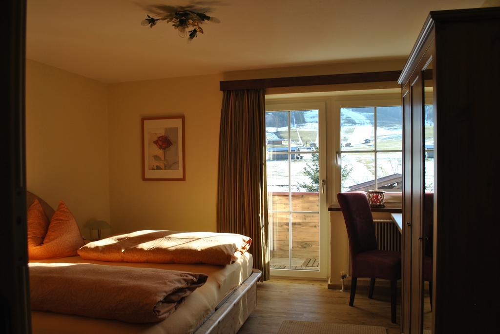 Romantik Pension Lehrberg Sankt Jakob in Haus Szoba fotó